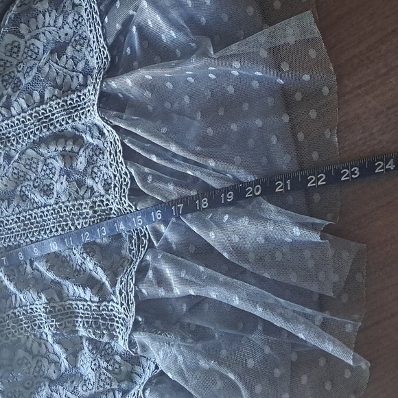 Cato Slate Blue Bell Sleeve Lace Overlay Lined Blouse Sz Medium EUC Bg1090 - Picture 9 of 14